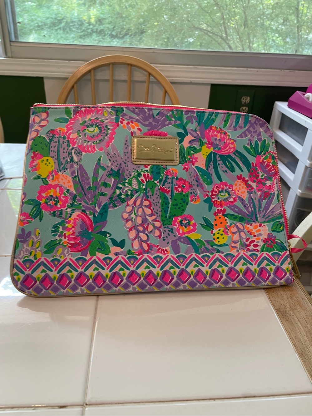 NWT Lilly Pulitzer Tech Pouch Padded Laptop Case Zip Me and My Zesty